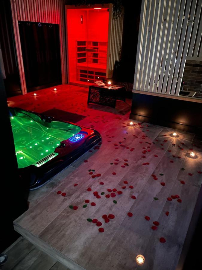 La Suite Grenoble Spa Jacuzzi Et Sauna Privatif Kültér fotó