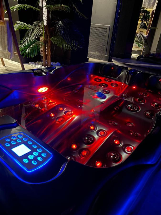 La Suite Grenoble Spa Jacuzzi Et Sauna Privatif Kültér fotó